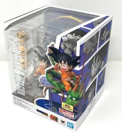 Dragon Ball S.H.Figuarts Goku & Dragon (40th Anniversary Exclusive Edition) Action Figure