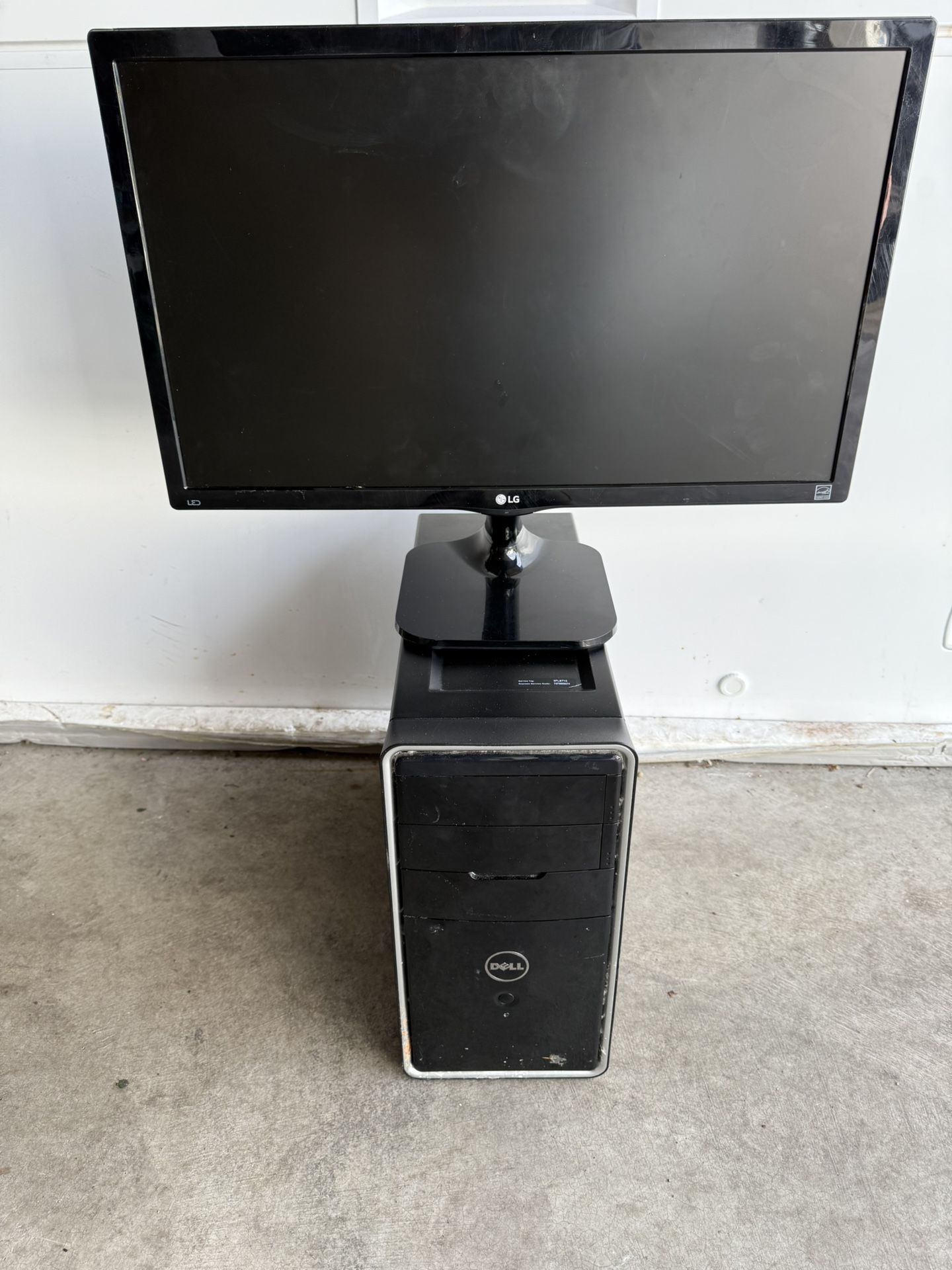 Dell Inspiron Desktop PC And LG Monitor