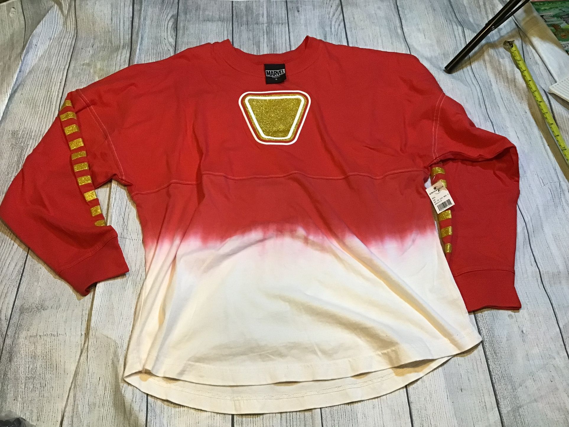 Universal Studios Marvel Iron Man Invincible Spirit Jersey Size Small 
