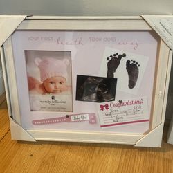 New Born Pic Frame 5 Dollar Each