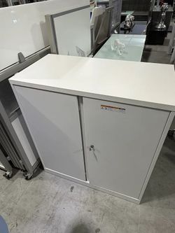 Steelcase Commercial Metal Locking Storage Cabinet – $500 📦 Florida