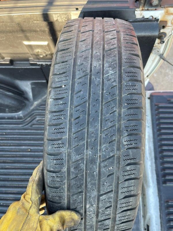 1)225/75/16 Falken $40 No Instalation Only Pick Up 