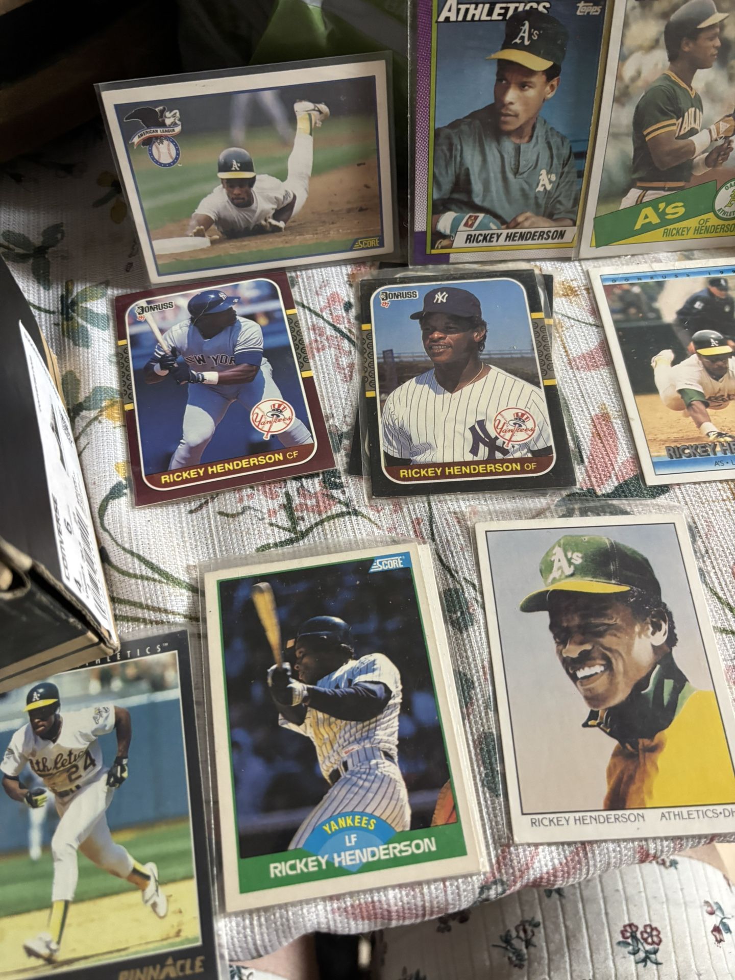 Ricky Henderson Vintage Baseball Card Collection