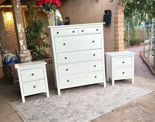 Dresser With Nightstands