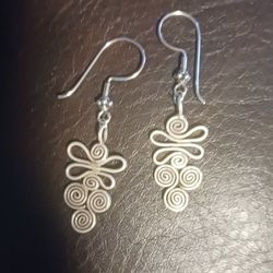 Vintage Handmade 925 Sterling Silver Earrings 
