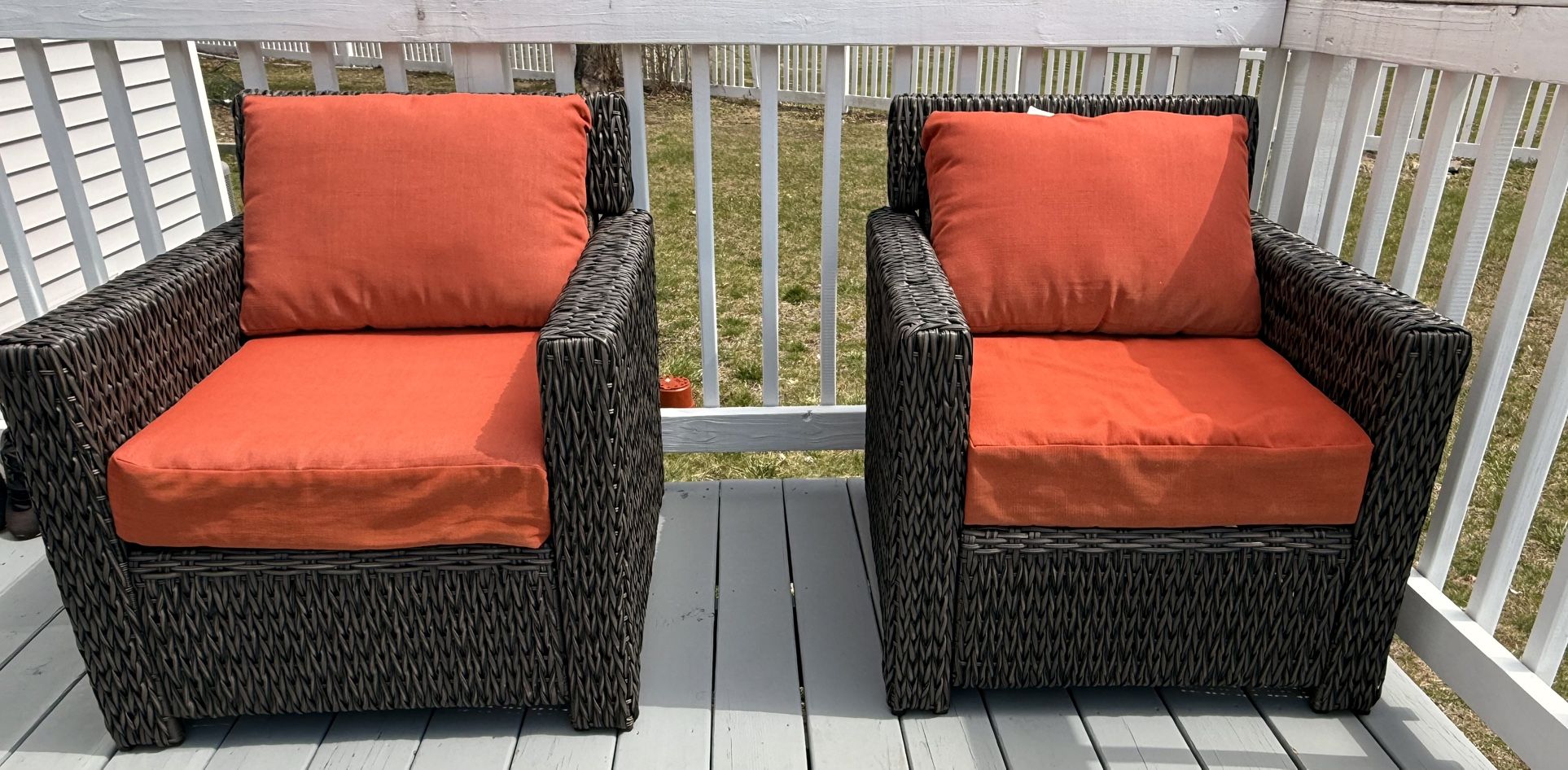 Wicker Chairs With Table