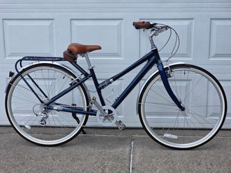700c Felt Cafe-8 Deluxe Hybrid Bike