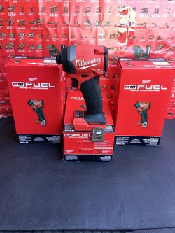 MILWAUKEE M18 FUEL 18V LITHIUM-ION BRUSHLESS CORDLESS 1/4-IN. HEX IMPACT DRIVER ( TOOL ONLY)