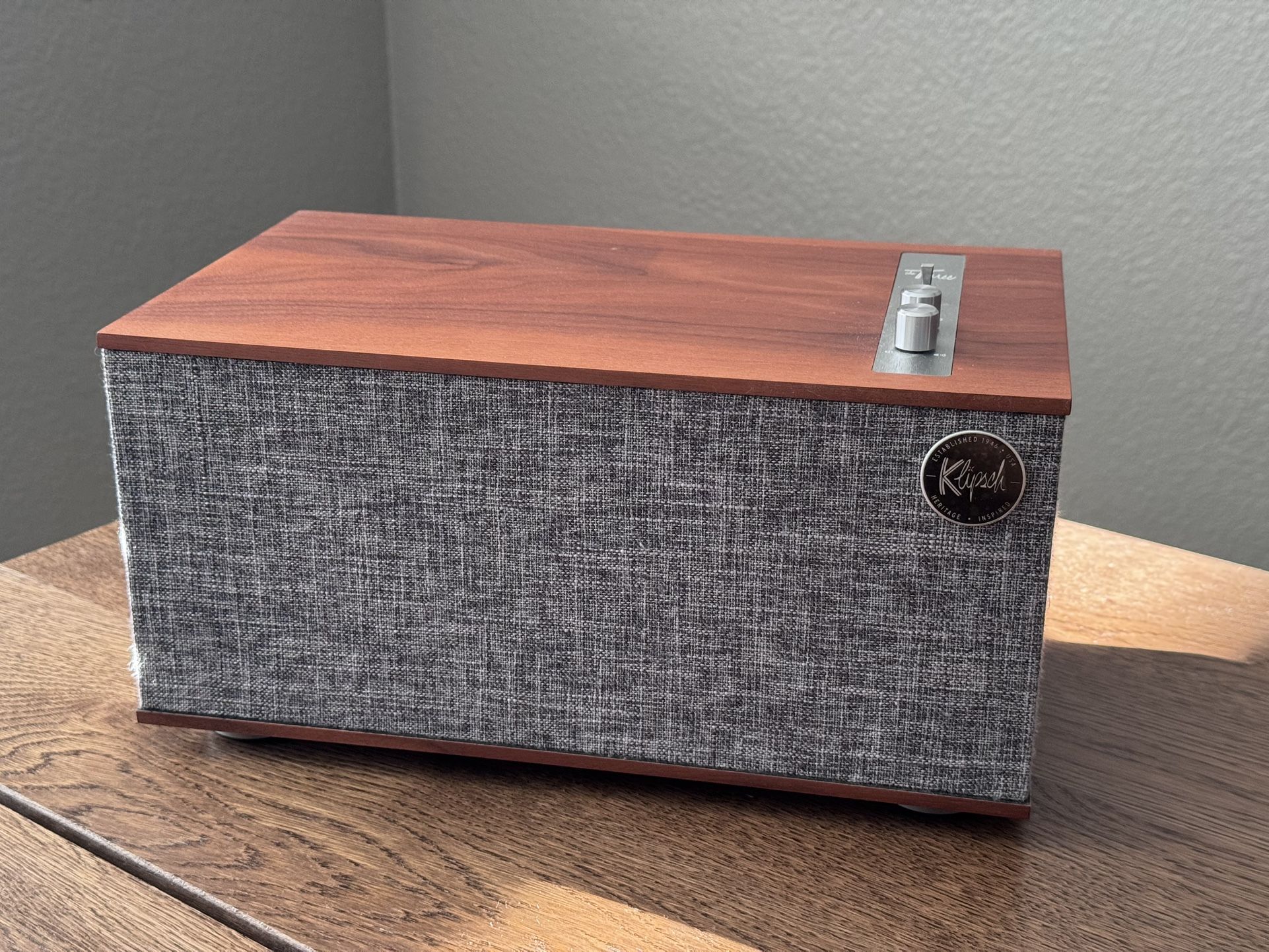 Klipsch Heritage Wireless The Three II Tabletop Stereo in Walnut