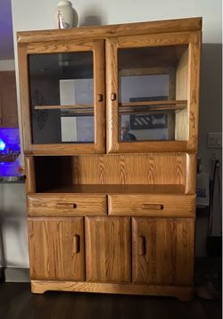 Beautiful Wooden Mirrored Hutch With Glass Doors, Shelving, drawers, cabinet space and recessed lighting