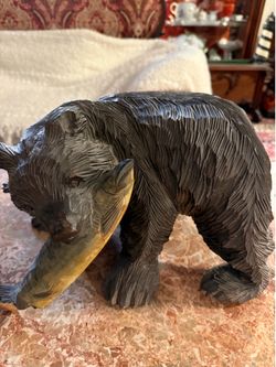 Japanese Hokkaido Carved wooden bear vintage