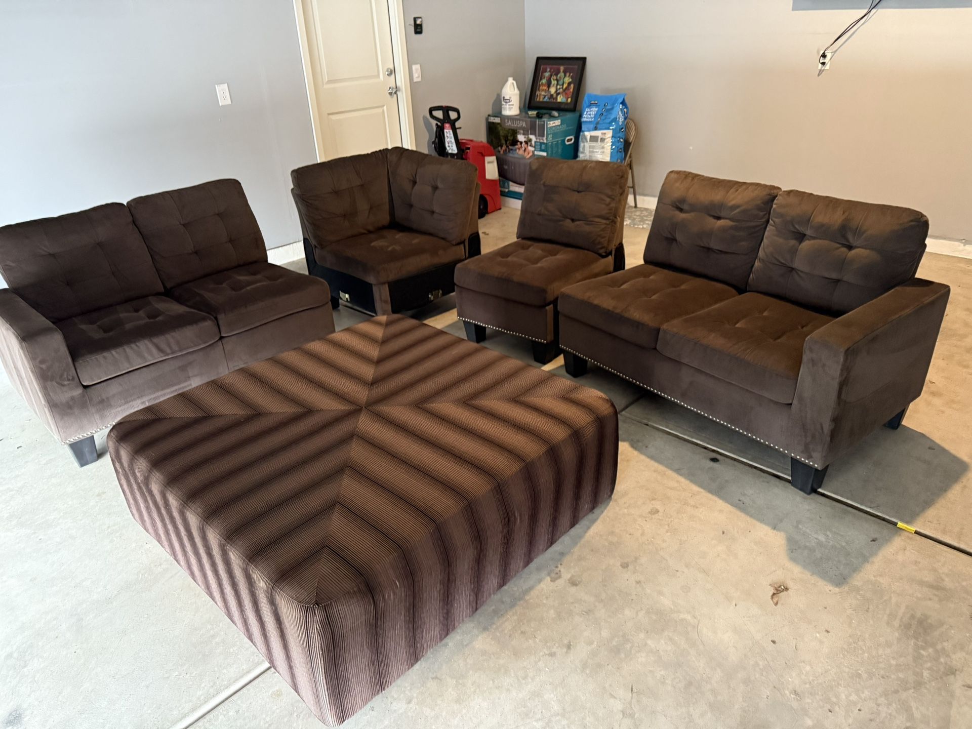 4 Piece Sectional Couch W/ Ottoman