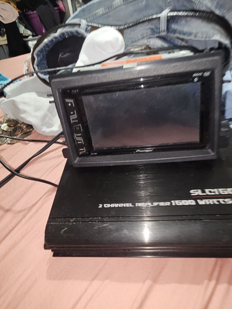 PIONEER DOUBLE DIN & 1600 WATT DS18