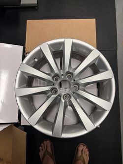 4 BMW 18 Inch Alloy Wheels 8Jx18 EH2+ IS30