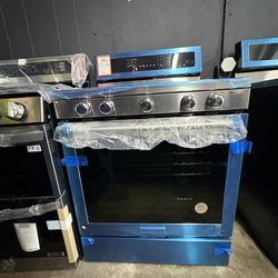 KitchenAid 5 burner stove