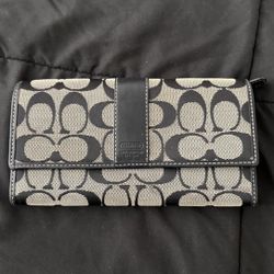 Coach Zip Up Wallet