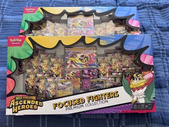 Ascended Heroes Focused Fighters Premium Collection (Sam's Club)