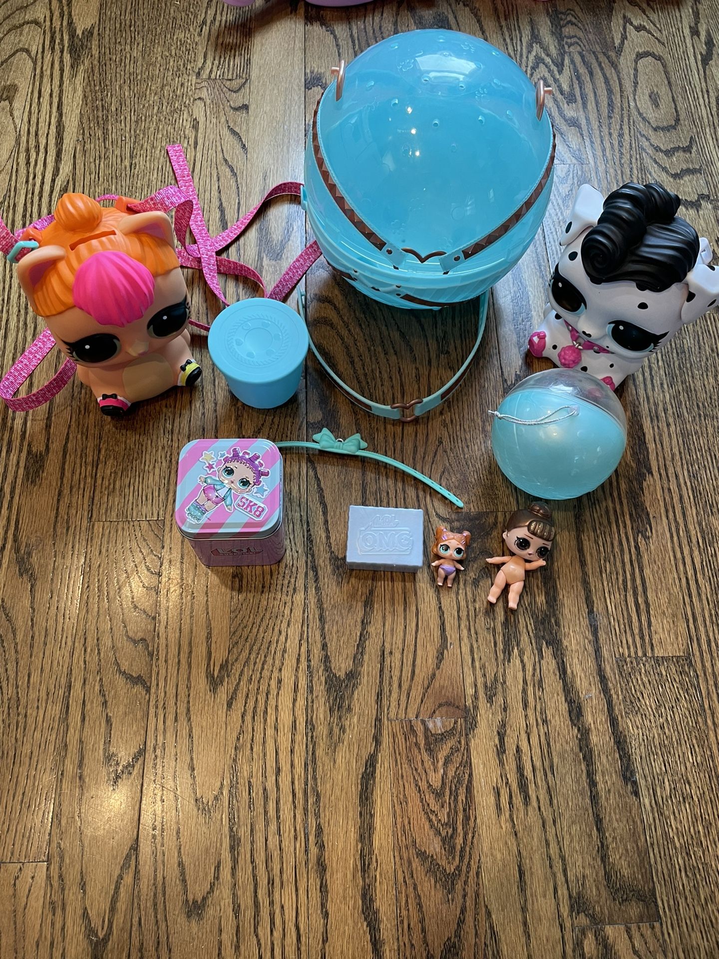 LOL Dolls Surprise And Blankets Bundle