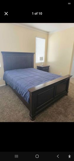 5 piece matching bedroom set (ready for pickup)