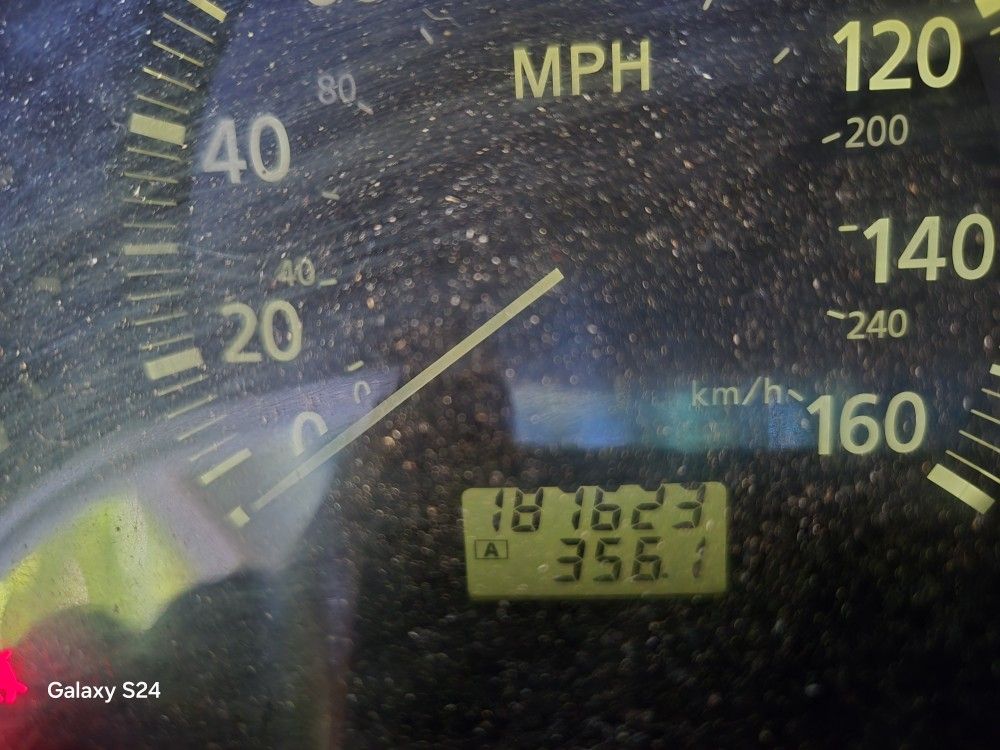 2000 Infiniti I30