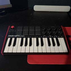 Akai MPK mini Keyboard