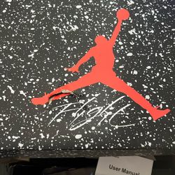 New Jordan’s Spizike 7 1/2 Men’s/ 9 Women’s