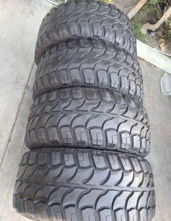 35x12.50r20 RDR M/T I sell this Seth of tires with 80% of Life the 4