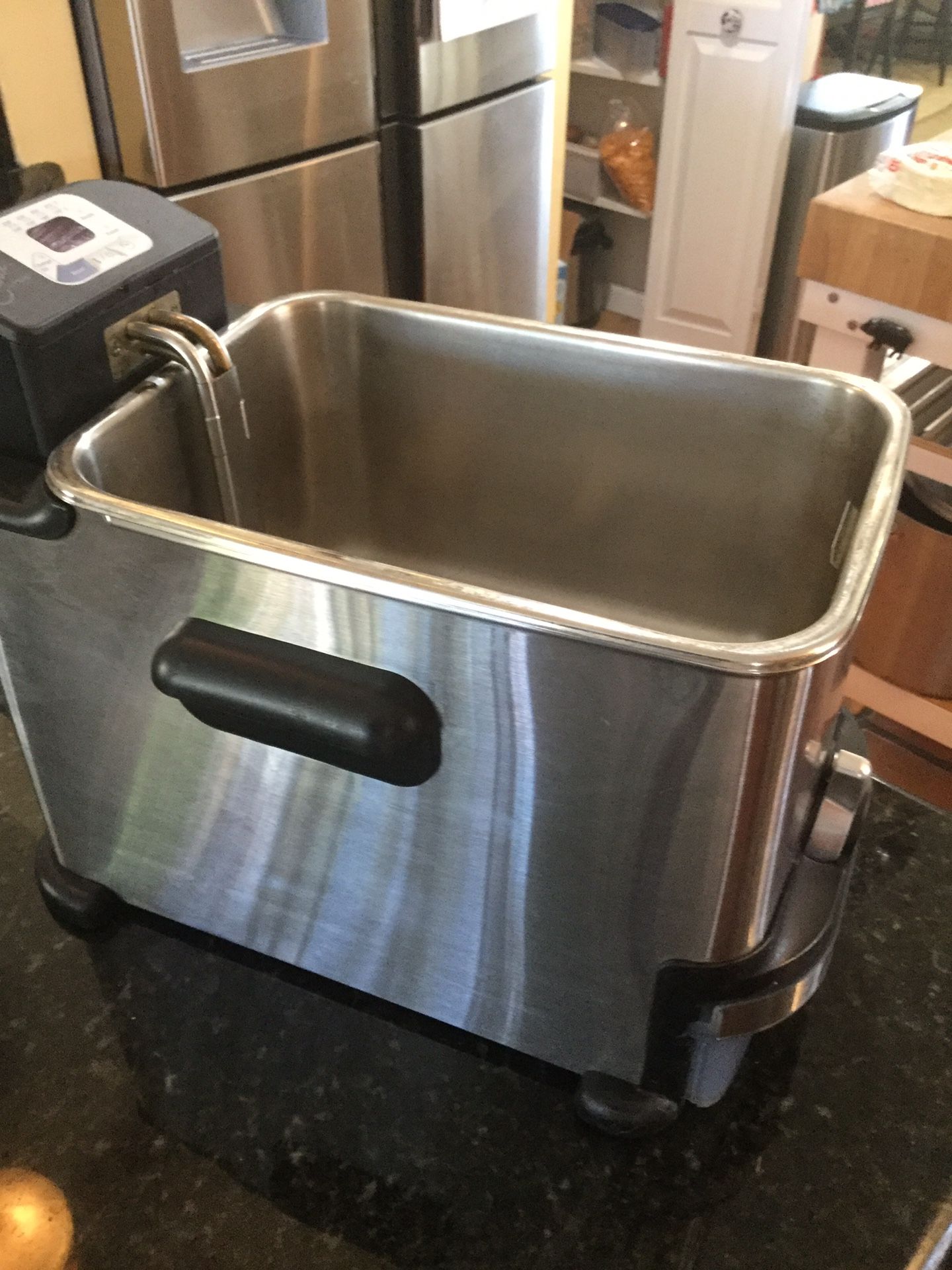 Emerilware Deep Fryer By TFal for Sale in Miramar, FL OfferUp