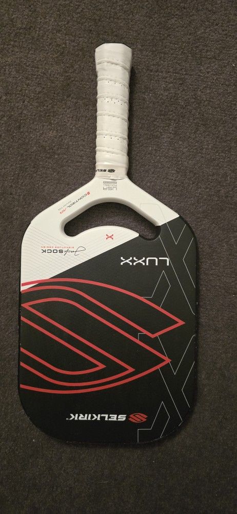 Selkirk Luxx Pickleball Paddle