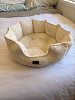Dog/cat bed