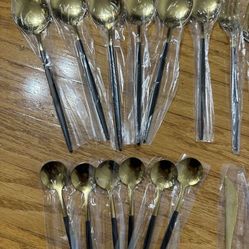 Brand New Metal Spoon Set 