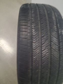 Bridgestone 235/45/r21