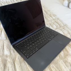 Apple MacBook Air 13-inch Laptop (Does Not Turn On)