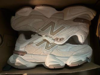 New balance shoes