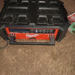 Milwaukee Packout Speaker/Charger