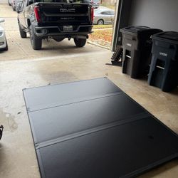 Hard Tri-Fold Tonneau Cover Fits 2020-2025 Chevy Silverado/GMC Sierra 2500 HD 3500 HD with 6.9ft