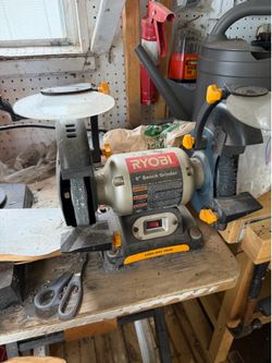 Bench grinder
