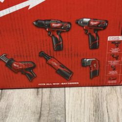 Milwaukee M12 12V Lithium-lon Cordless Combo Kit (5-Tool) with Two 1.5 Ah Batteries, Ch