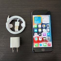 iPhone  7 - UNLOCKED - Like New  