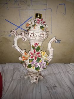 vintage capodimonte tea pot