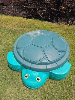 Little Tikes Turtle sand box