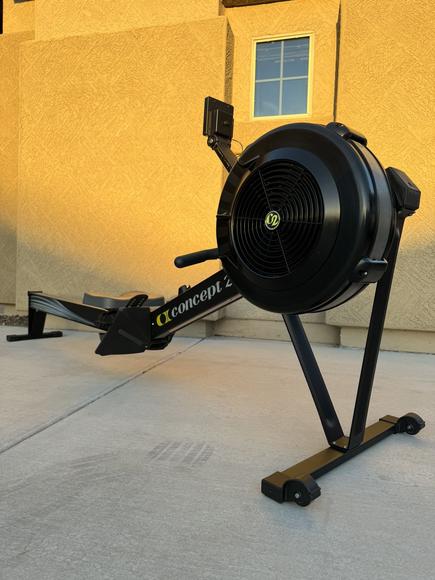 Concept 2 Row Erg Model D Rower With PM5 Monitor - Crossfit Rowing Machine