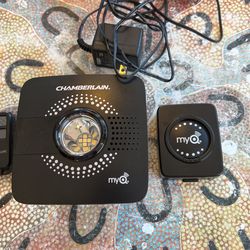 Chamberlain MyQ Garage Opener With Keychain remote