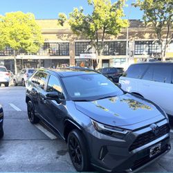 2023 Toyota RAV4 Hybrid · XSE