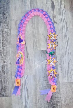 Graduation Lei