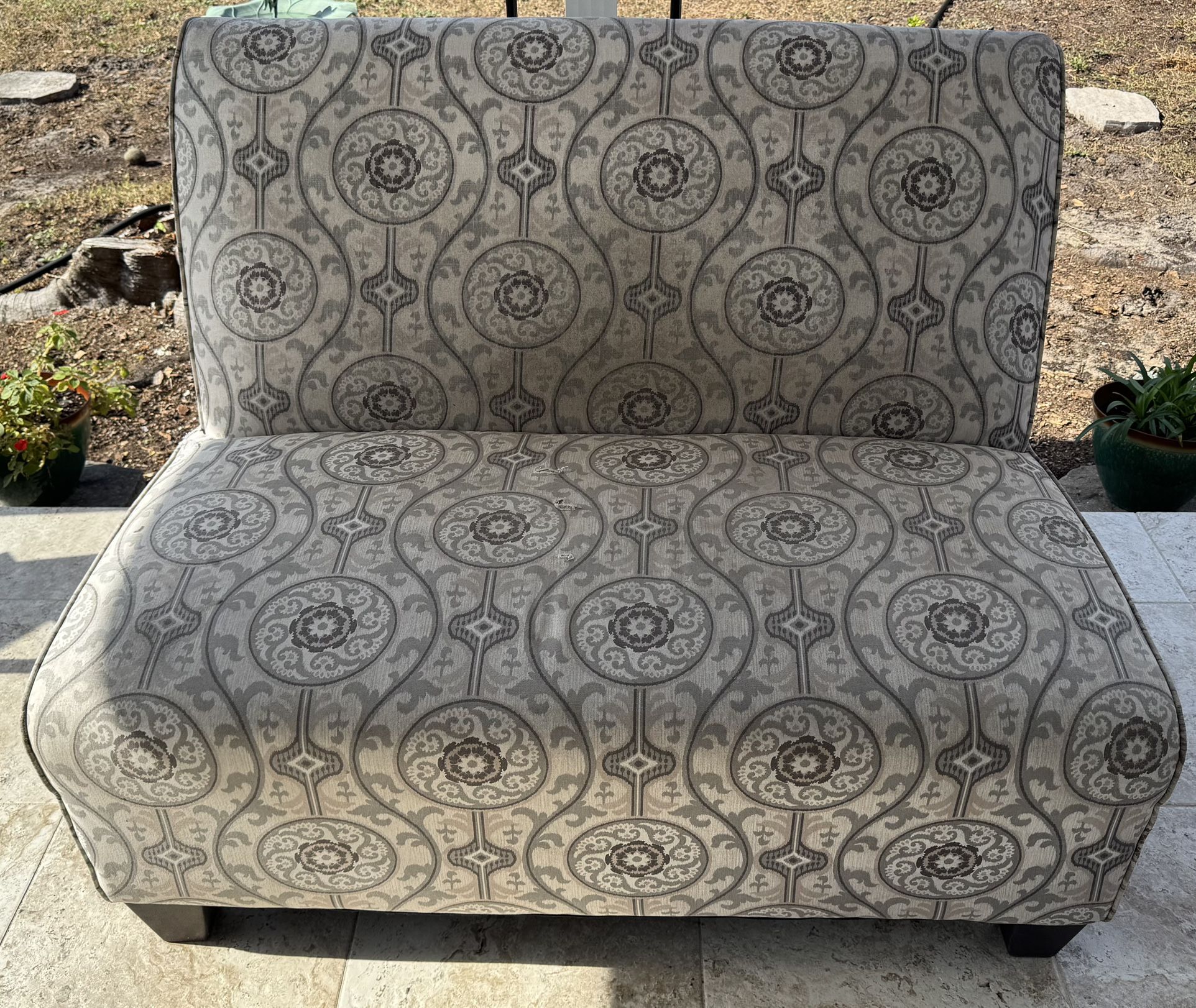 Armless Loveseat / Armless Sofa