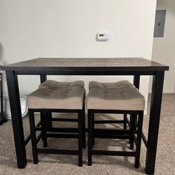Wood Dinning Table