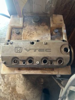 94/97 4clyd valve cover