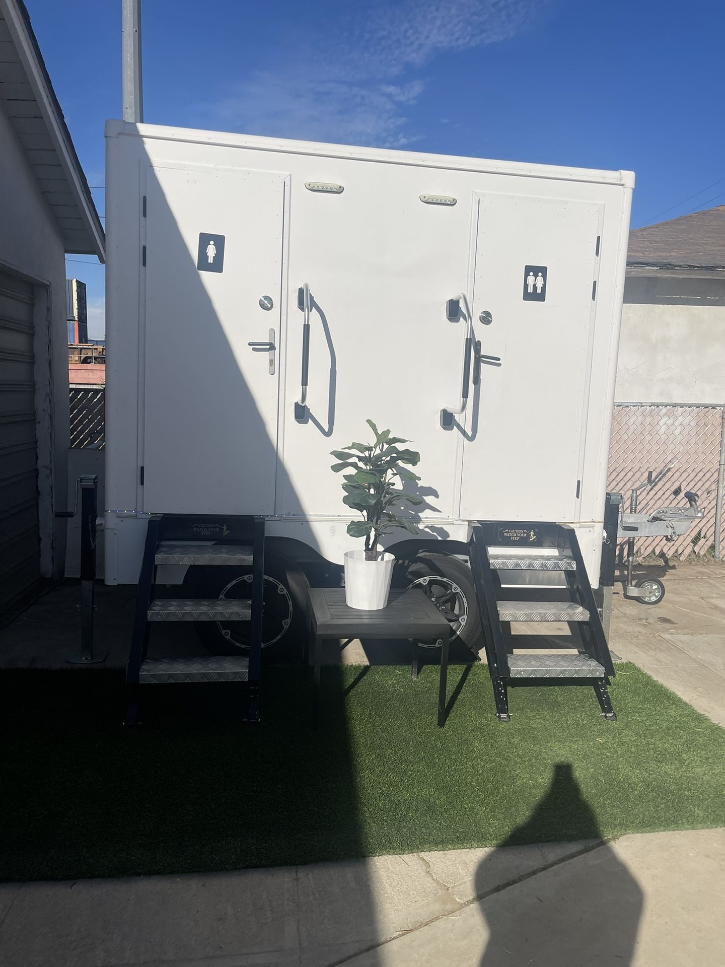 Best Portable Restrooms