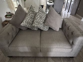 Cindy Crawford Couch Set